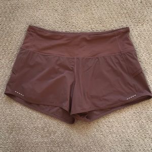 Lulu Lemon Speed Up Short 4”